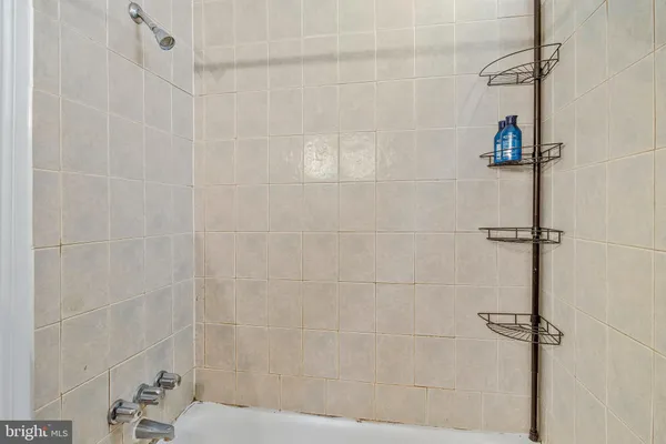 $2,200 | 1602 Isherwood Street Northeast, Unit 3, Washington, DC 20002
