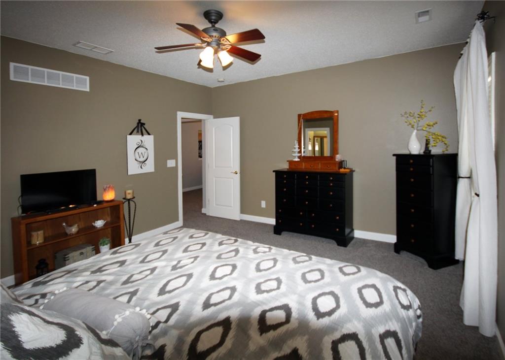 12377 Berry Patch Lane Fishers, IN 46037 - Photo 20 of 40 Gallery Image 20