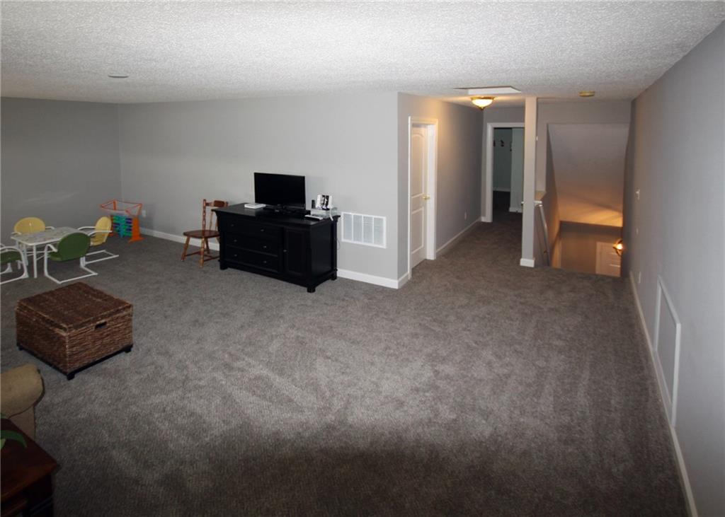 12377 Berry Patch Lane Fishers, IN 46037 - Photo 29 of 40 Gallery Image 29