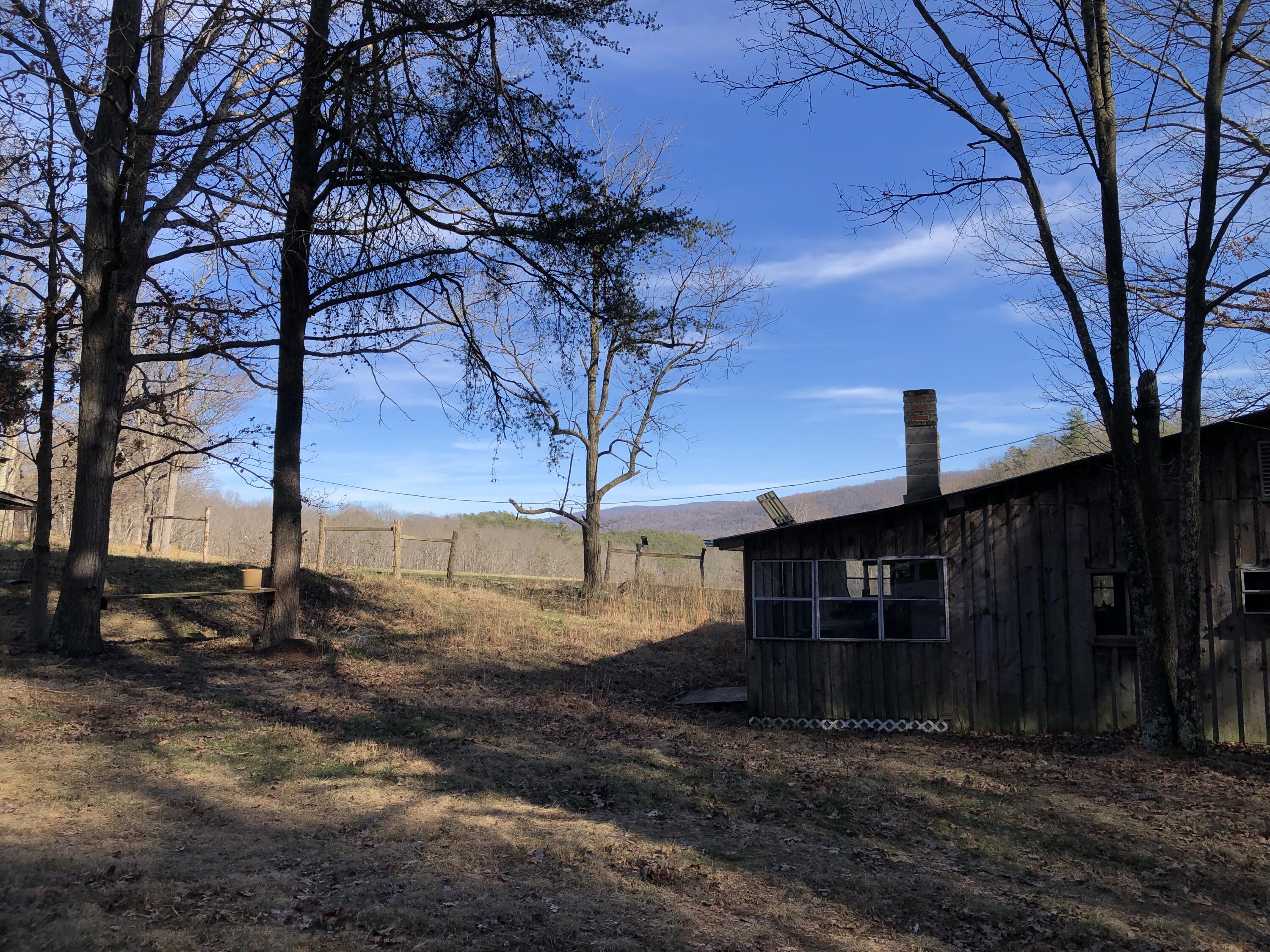 906 Wolfe Road Covington, VA 24426 - Photo 32 of 50 a view of a backyard of the house