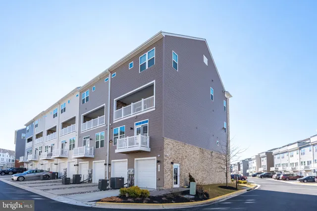 $3,150 | 100 Lawndale Drive, Bowie, MD 20716