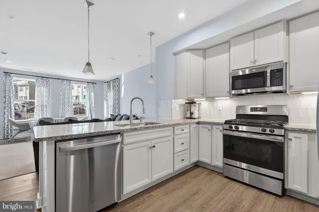 $3,150 | 100 Lawndale Drive, Bowie, MD 20716