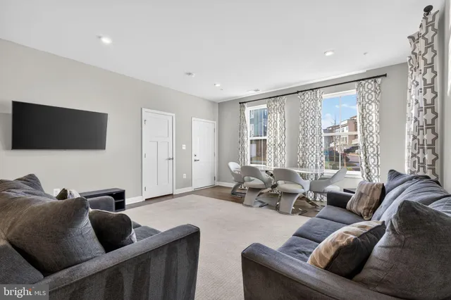 $3,150 | 100 Lawndale Drive, Bowie, MD 20716