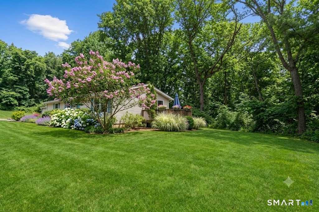 1091 Boston Post Road Madison, CT 06443 - Photo 3 of 17