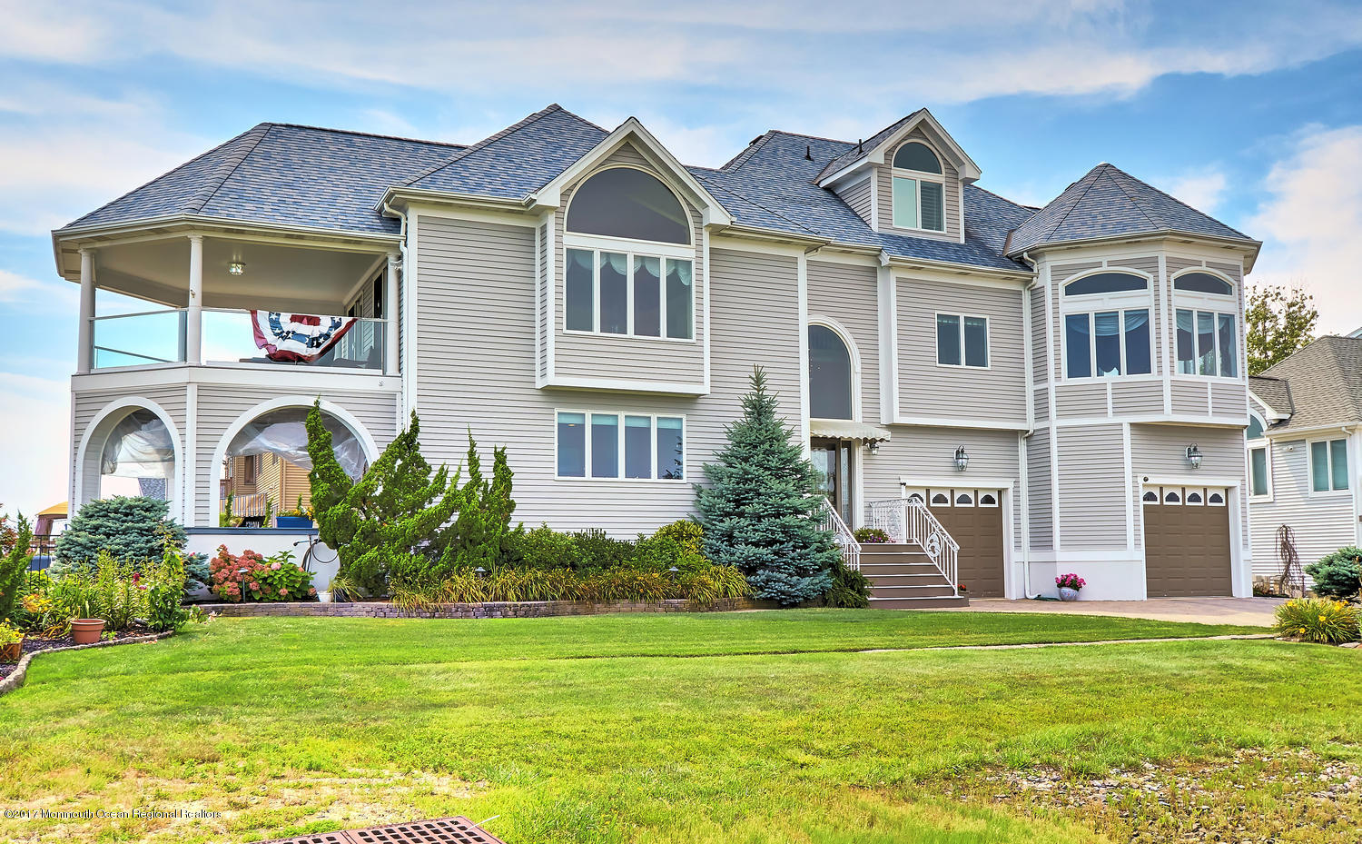3 Cove Road Toms River, NJ 08753 - Photo 3 of 46 3_Cove_Rd_Toms_River_NJ_08753-large-003-
