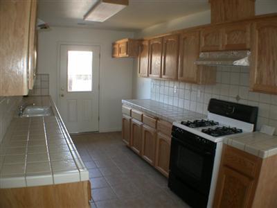 340 Knox Avenue Madera, CA 93638 - Photo 3 of 9 Gallery Image 3