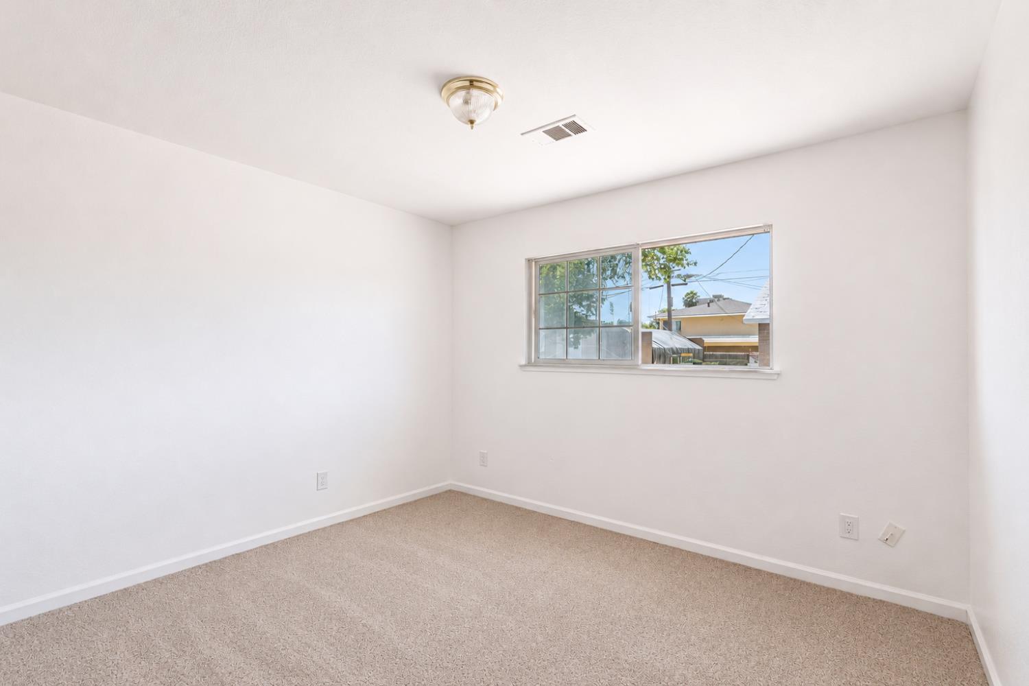 819 Jeffrey Road Los Banos, CA 93635 - Photo 9 of 33