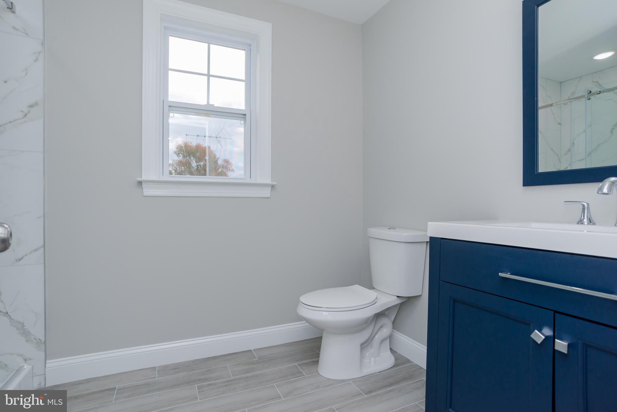 511 Byberry Road Philadelphia, PA 19116 - Photo 40 of 44 3rd floor bathroom