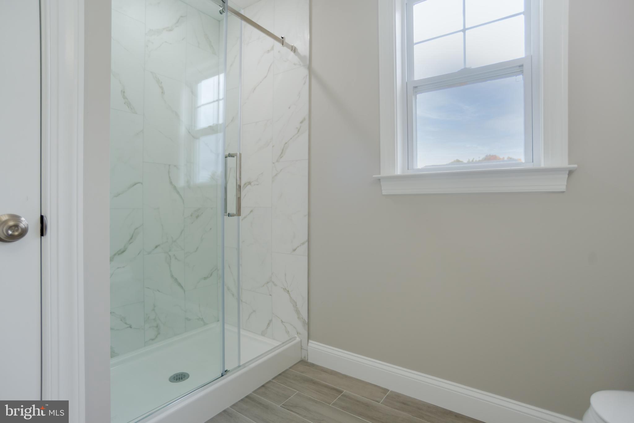 511 Byberry Road Philadelphia, PA 19116 - Photo 41 of 44 3rd floor bathroom
