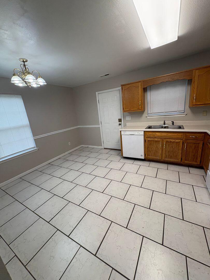 1106 Car Line Road, Unit B Rossville, GA 30741 - Photo 24 of 48 51920071_large