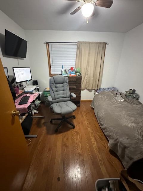 6100 Robbins Road Portage, IN 46368 - Photo 27 of 31 a living room with furniture and a flat screen tv