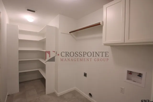 $2,195 | 581 Frederick Circle, Flint, TX 75762