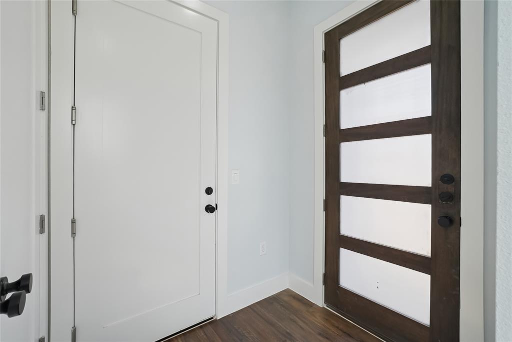 401 Bryan Street, Unit 2101 Denton, TX 76201 - Photo 4 of 33