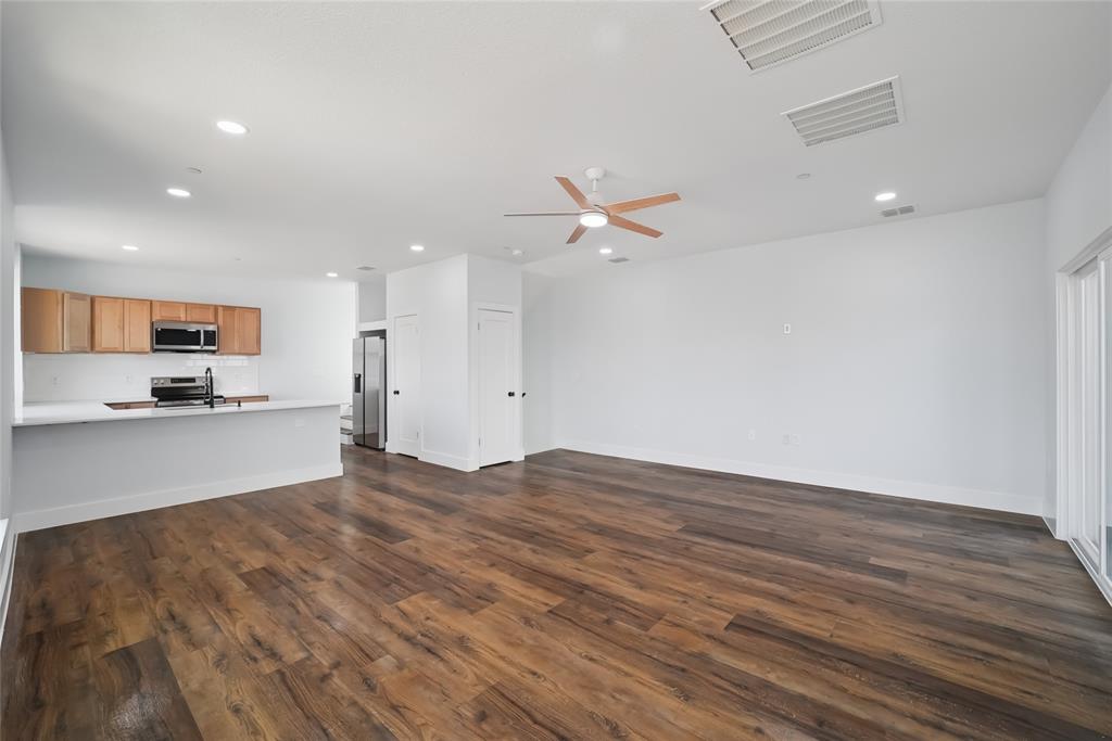 401 Bryan Street, Unit 2101 Denton, TX 76201 - Photo 9 of 33