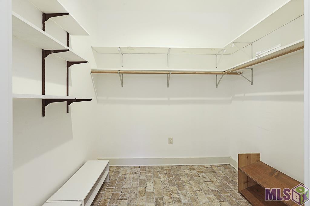 1501 Letitia Street Baton Rouge, LA 70808 - Photo 19 of 43 Primary Closet