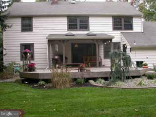 140 Pearl Croft Road Cherry Hill, NJ 08034 - Photo 3 of 6
