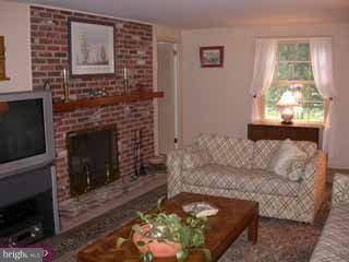 140 Pearl Croft Road Cherry Hill, NJ 08034 - Photo 4 of 6