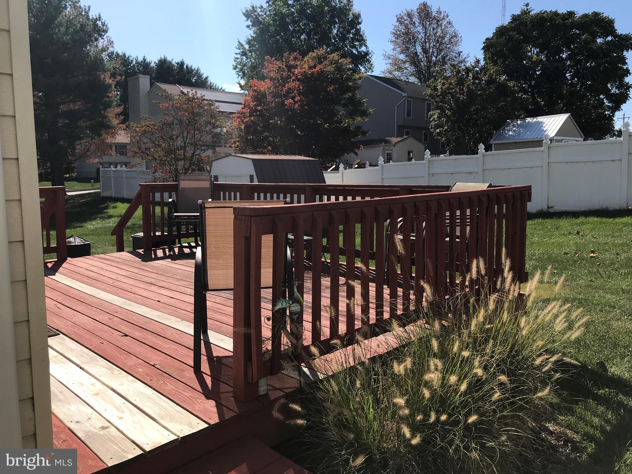 8621 Windmill Road Randallstown, MD 21133 - Photo 14 of 17 Deck