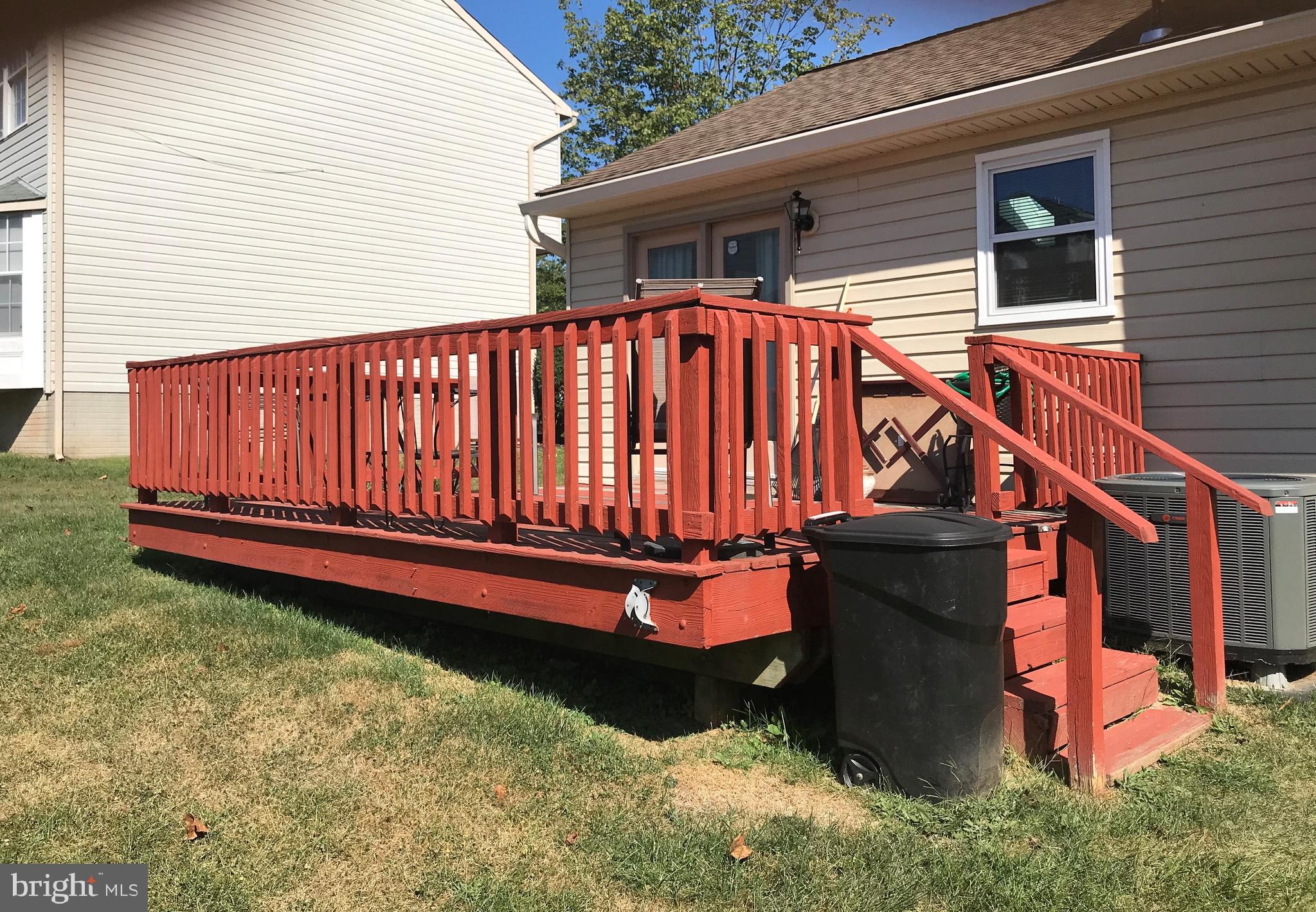 8621 Windmill Road Randallstown, MD 21133 - Photo 15 of 17 Deck