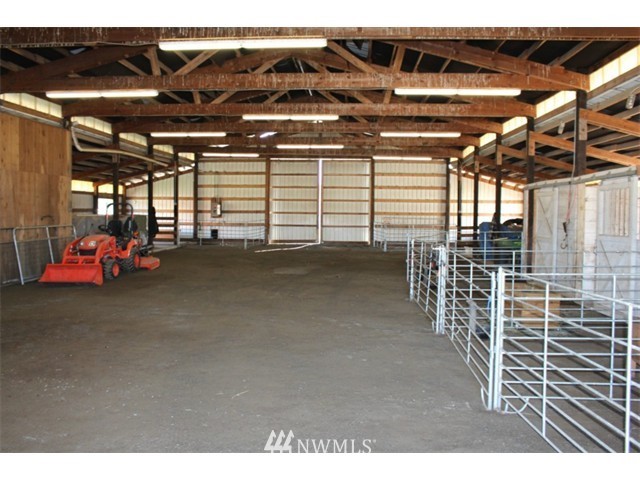2127 Rice Road Chehalis, WA 98532 - Photo 19 of 25 a view of a room with gym equipment