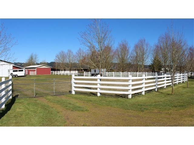 2127 Rice Road Chehalis, WA 98532 - Photo 23 of 25 a black and white photo of a park
