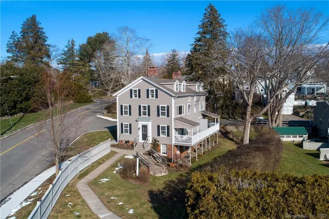 $3,200 | 27 South Main Street, Unit 9, Essex, CT 06426