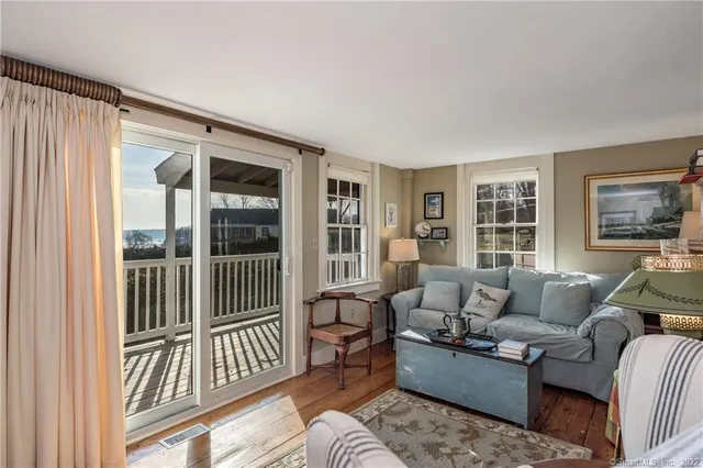 $3,200 | 27 South Main Street, Unit 9, Essex, CT 06426