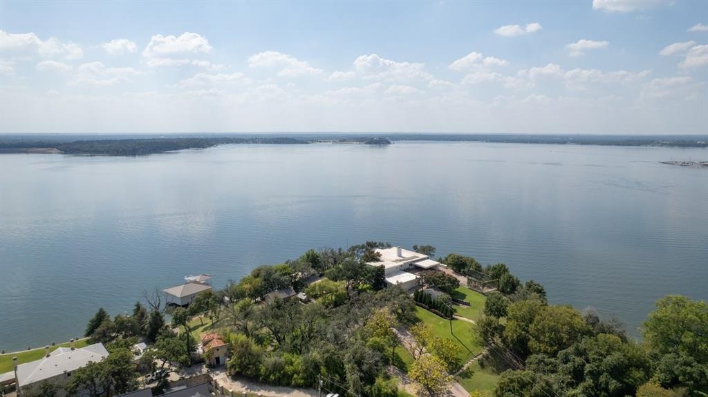 9308 Lechner Road Fort Worth, TX 76179 - Photo 2 of 40 a view of a lake