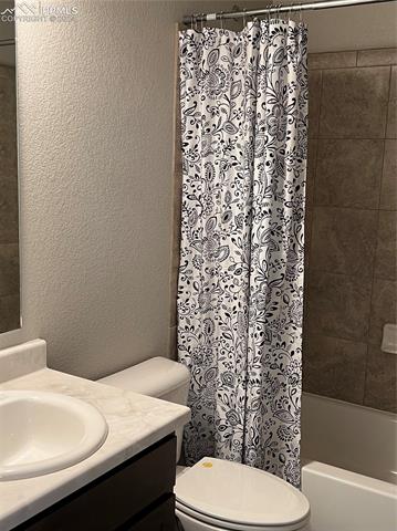11066 Avena Road Peyton, CO 80831 - Photo 20 of 25 Hall bathroom on upper level