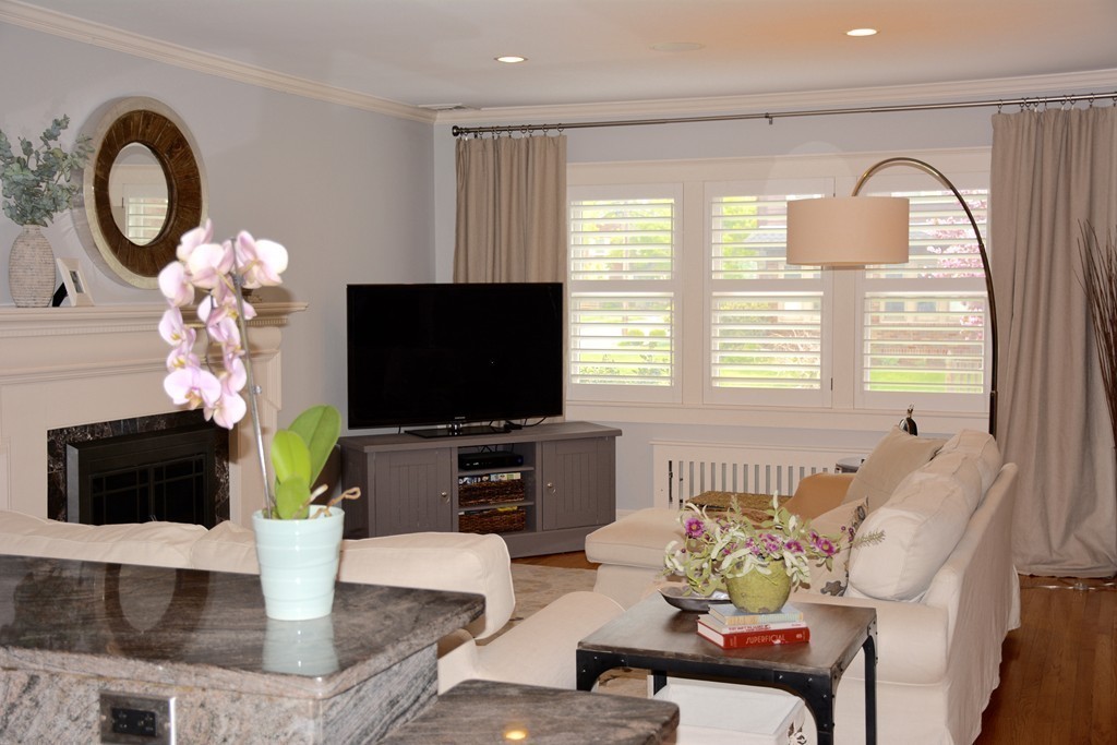 46 Allen Road Swampscott, MA 01907 - Photo 6 of 24 Gallery Image 6