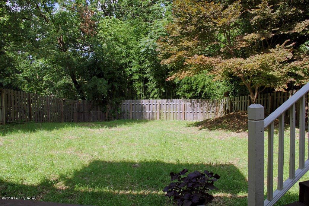 3076 University Road Louisville, KY 40206 - Photo 43 of 43 43 Backyard