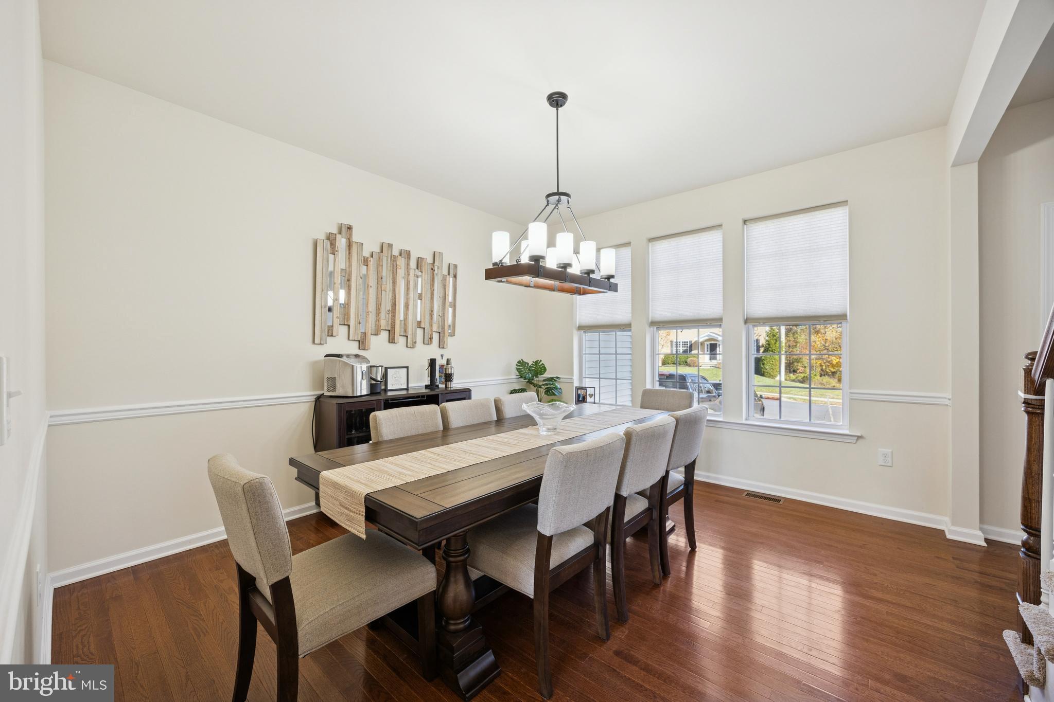 32 Stoneham Road Trenton, NJ 08638 - Photo 3 of 25