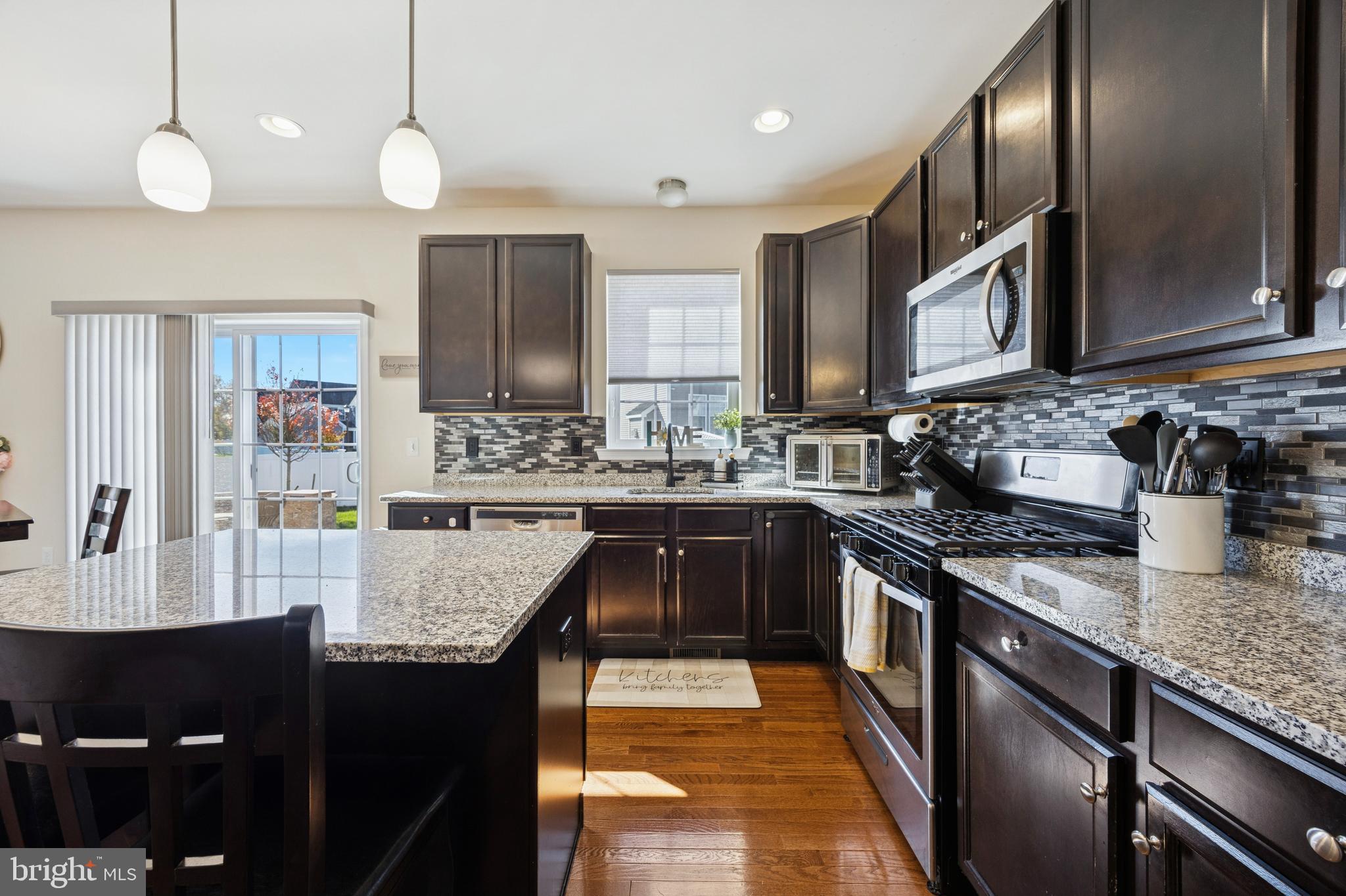 32 Stoneham Road Trenton, NJ 08638 - Photo 7 of 25