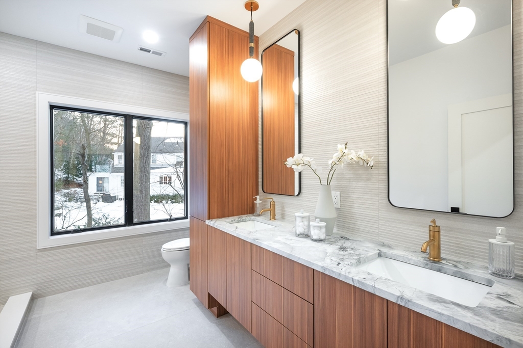 129 Withington Road, Unit 129 Newton, MA 02460 - Photo 13 of 31