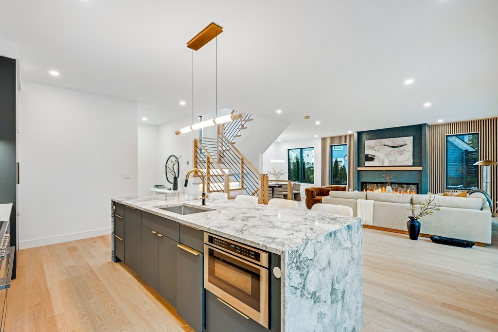 129 Withington Road, Unit 129 Newton, MA 02460 - Photo 6 of 31