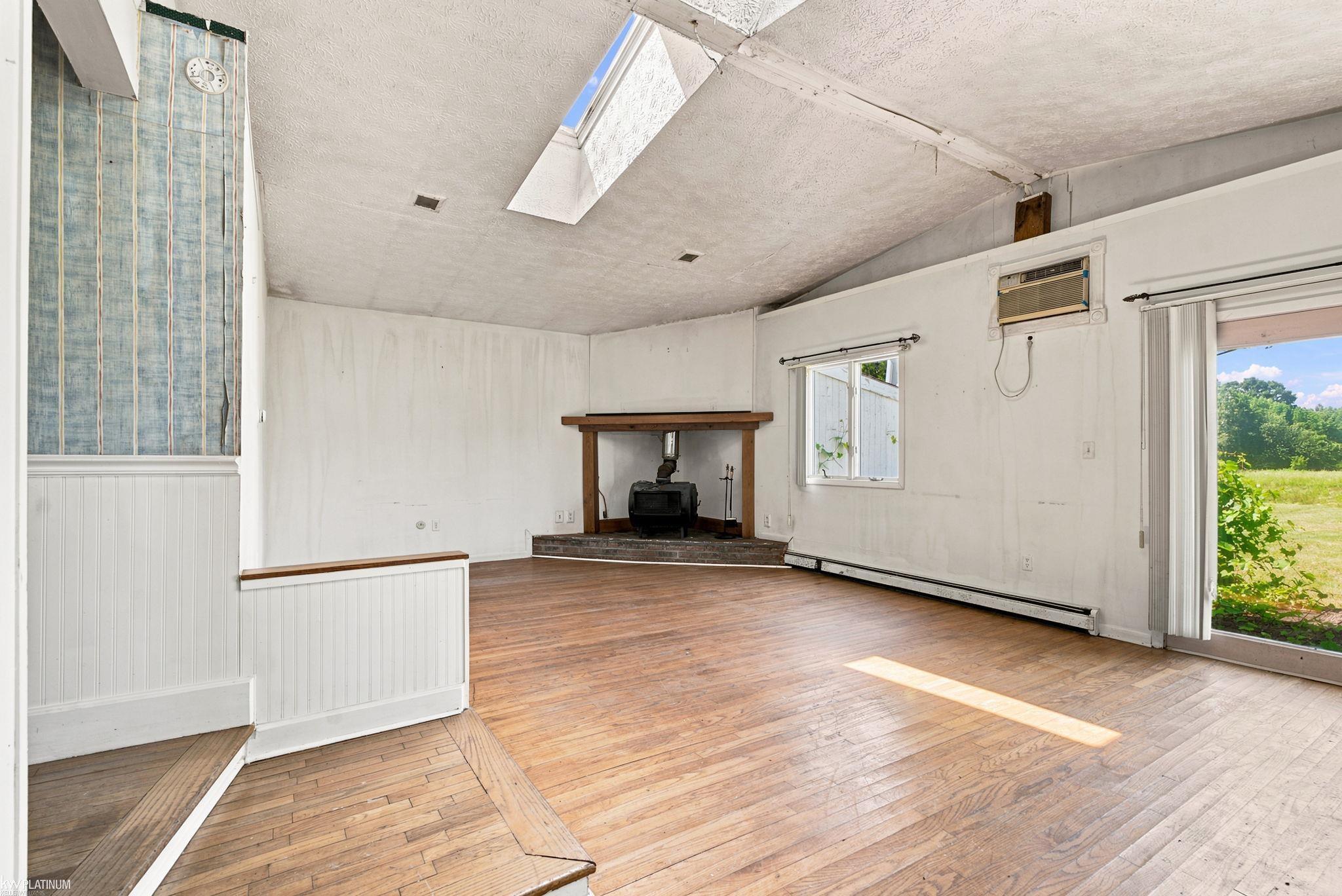 6098 Burtch Road Jeddo, MI 48032 - Photo 6 of 24