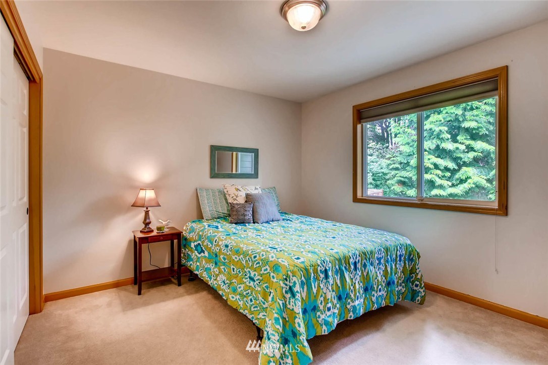 18906 Ross Road Bothell, WA 98011 - Photo 19 of 25