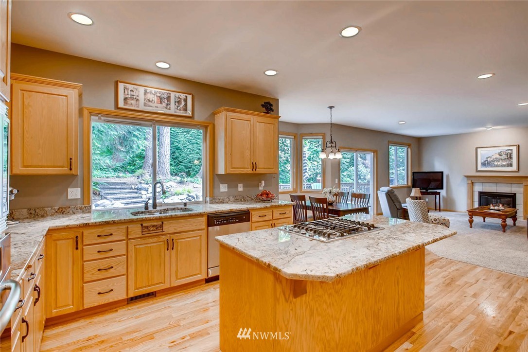 18906 Ross Road Bothell, WA 98011 - Photo 7 of 25