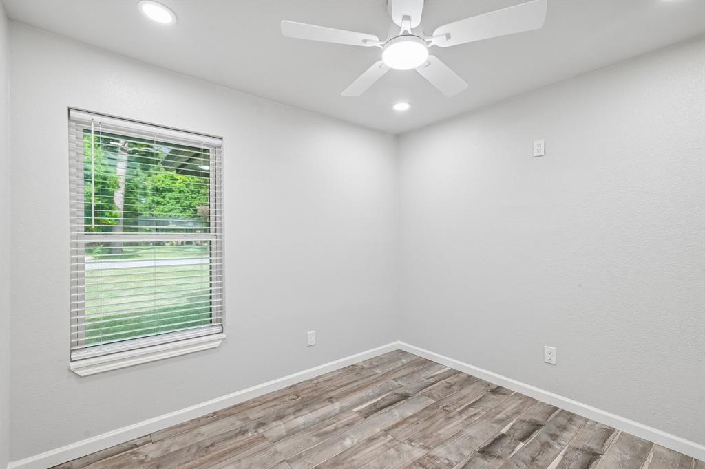 511 North Commerce Street Kemp, TX 75143 - Photo 28 of 35