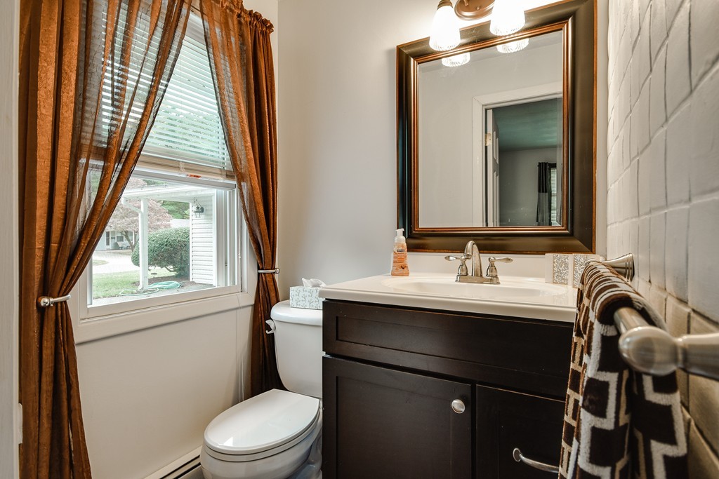 22 Raleigh Road Framingham, MA 01701 - Photo 7 of 16