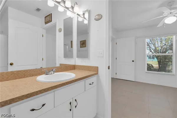 $2,100 | 2610 40th Street West, Lehigh Acres, FL 33971