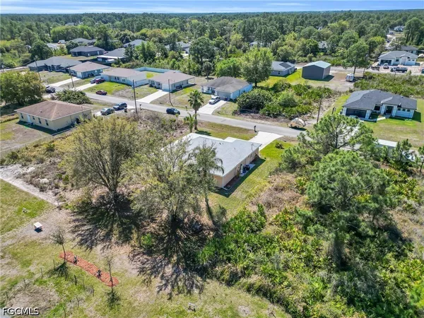 $2,100 | 2610 40th Street West, Lehigh Acres, FL 33971