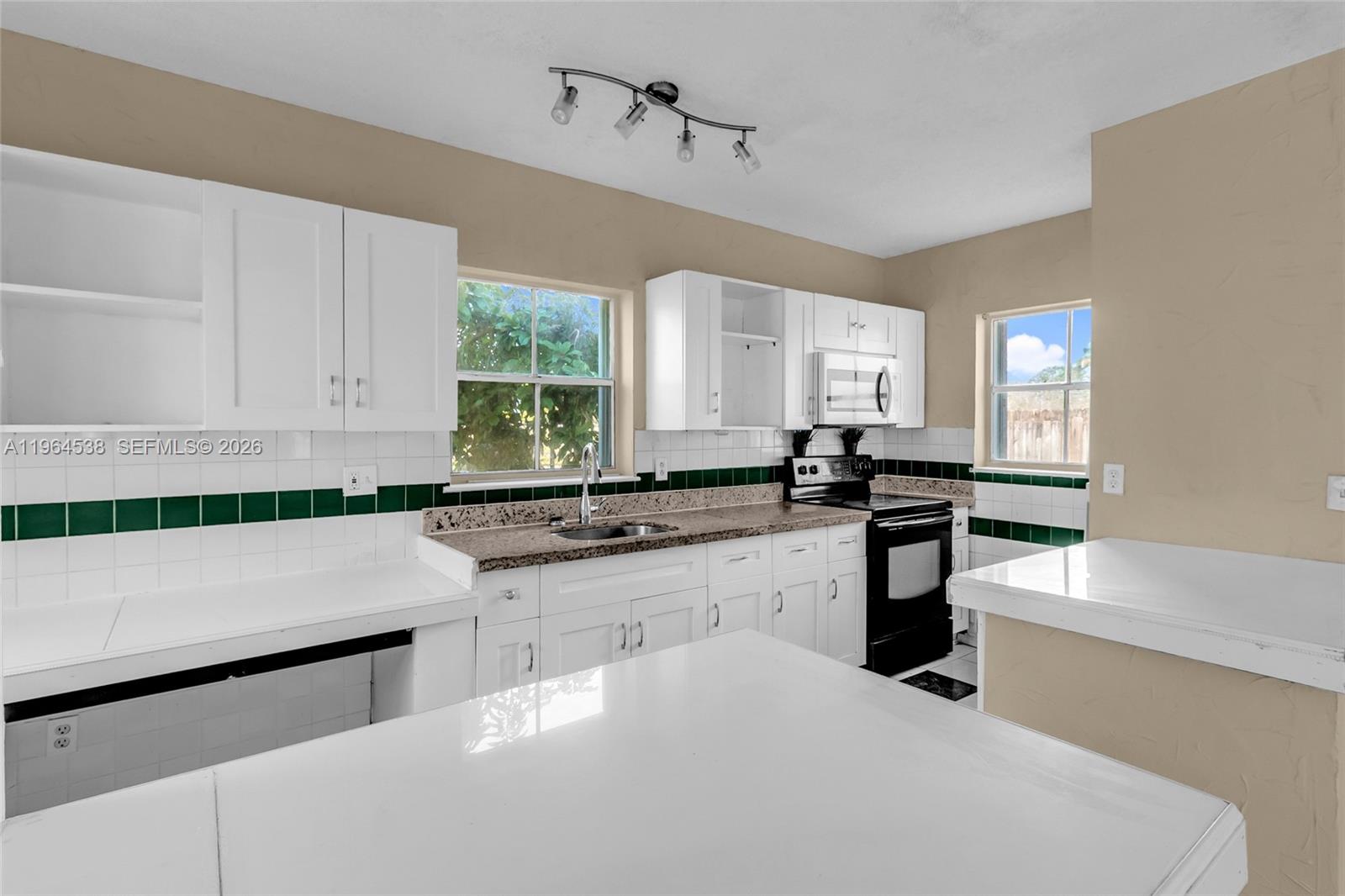 27100 Southwest 121st Court Homestead, FL 33032 - Photo 7 of 26