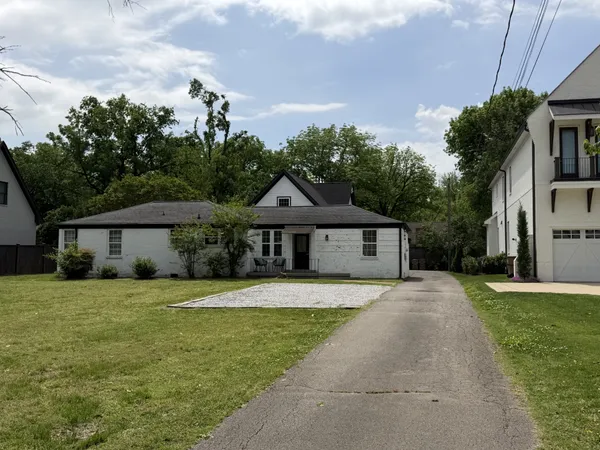 $2,700 | 1921 Castleman Drive, Unit A, Nashville, TN 37215