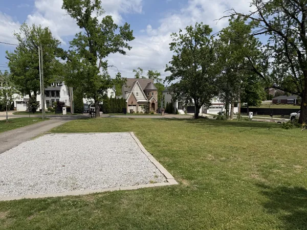 $2,700 | 1921 Castleman Drive, Unit A, Nashville, TN 37215