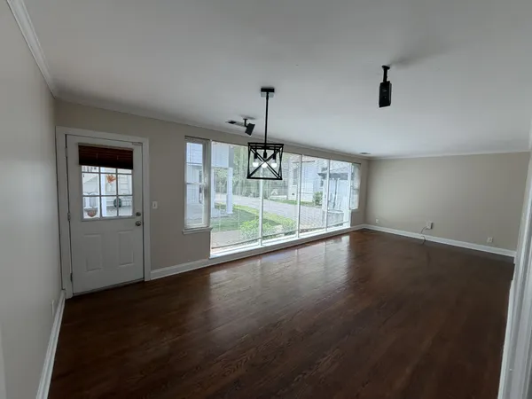 $2,700 | 1921 Castleman Drive, Unit A, Nashville, TN 37215