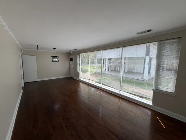 $2,700 | 1921 Castleman Drive, Unit A, Nashville, TN 37215