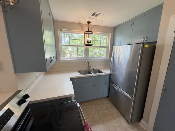 $2,700 | 1921 Castleman Drive, Unit A, Nashville, TN 37215