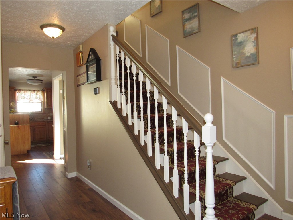 4233 Ridgeview Road Cleveland, OH 44144 - Photo 6 of 35 Gallery Image 6