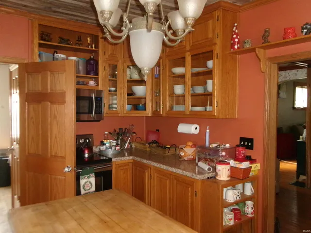 $225,900 | 69 West 5th Street, Peru, IN 46970